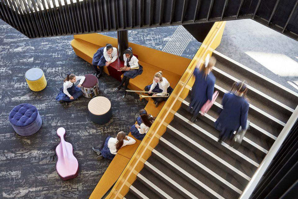 國際鐘表名表展展廳設(shè)計2 國際鐘表名表展展廳設(shè)計2