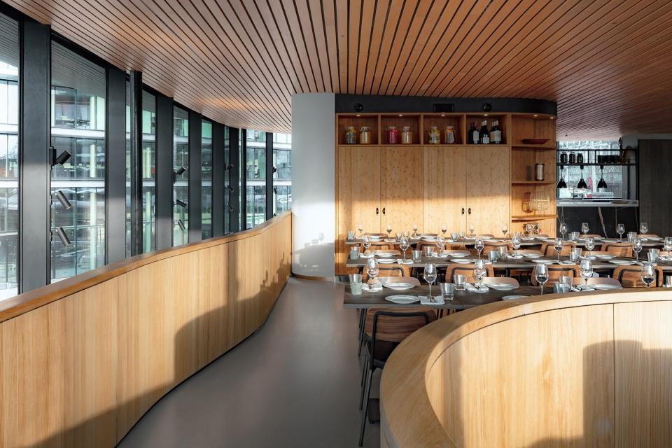 上海餐廳展廳設(shè)計與施工公司3 上海餐廳展廳設(shè)計與施工公司3