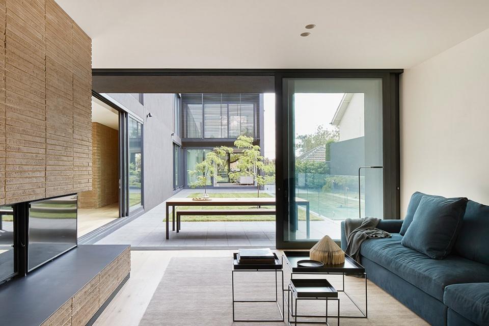 展廳設計施工委托合同4 展廳設計施工委托合同4