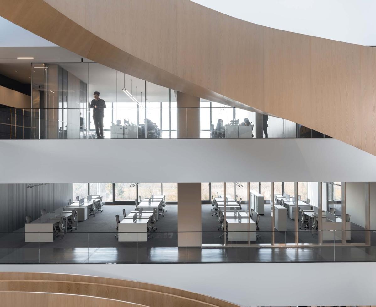 14_開放與半開放的辦公區Open_and_half-opened_office_areas?吳清山.jpg 14_開放與半開放的辦公區Open_and_half-opened_office_areas?吳清山.jpg